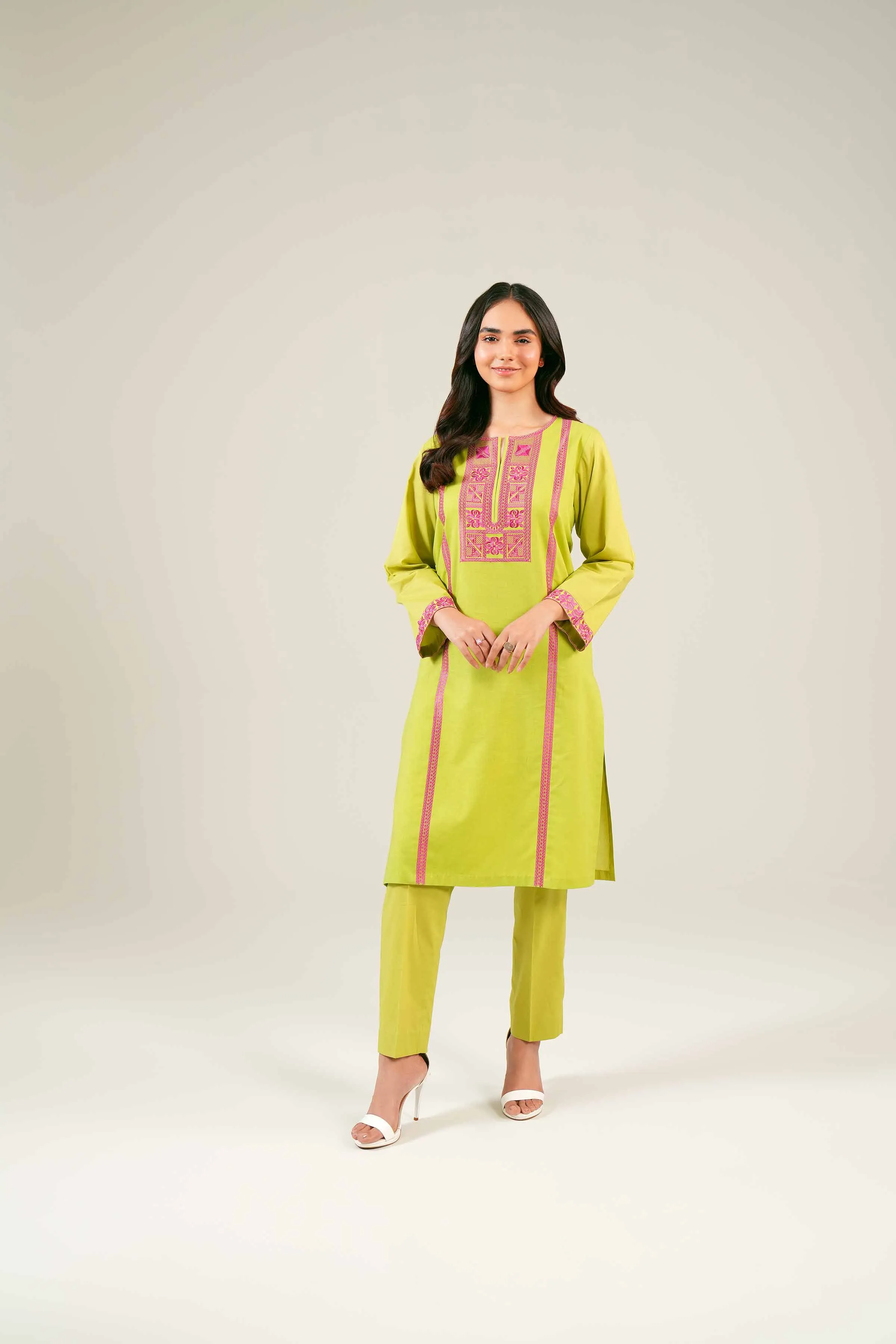 2 Piece - Embroidered Suit - PE24-138